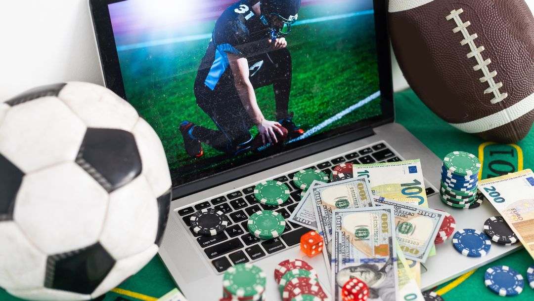 The more you play, the more you earn – it’s that simple. 20 The more you play, the more you earn – it’s that simple. 20
